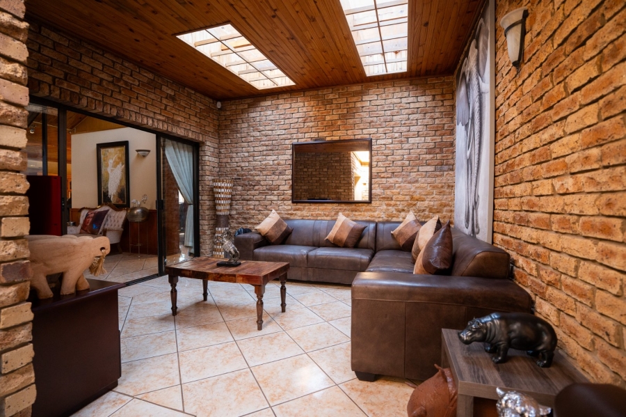 3 Bedroom Property for Sale in Flamwood North West